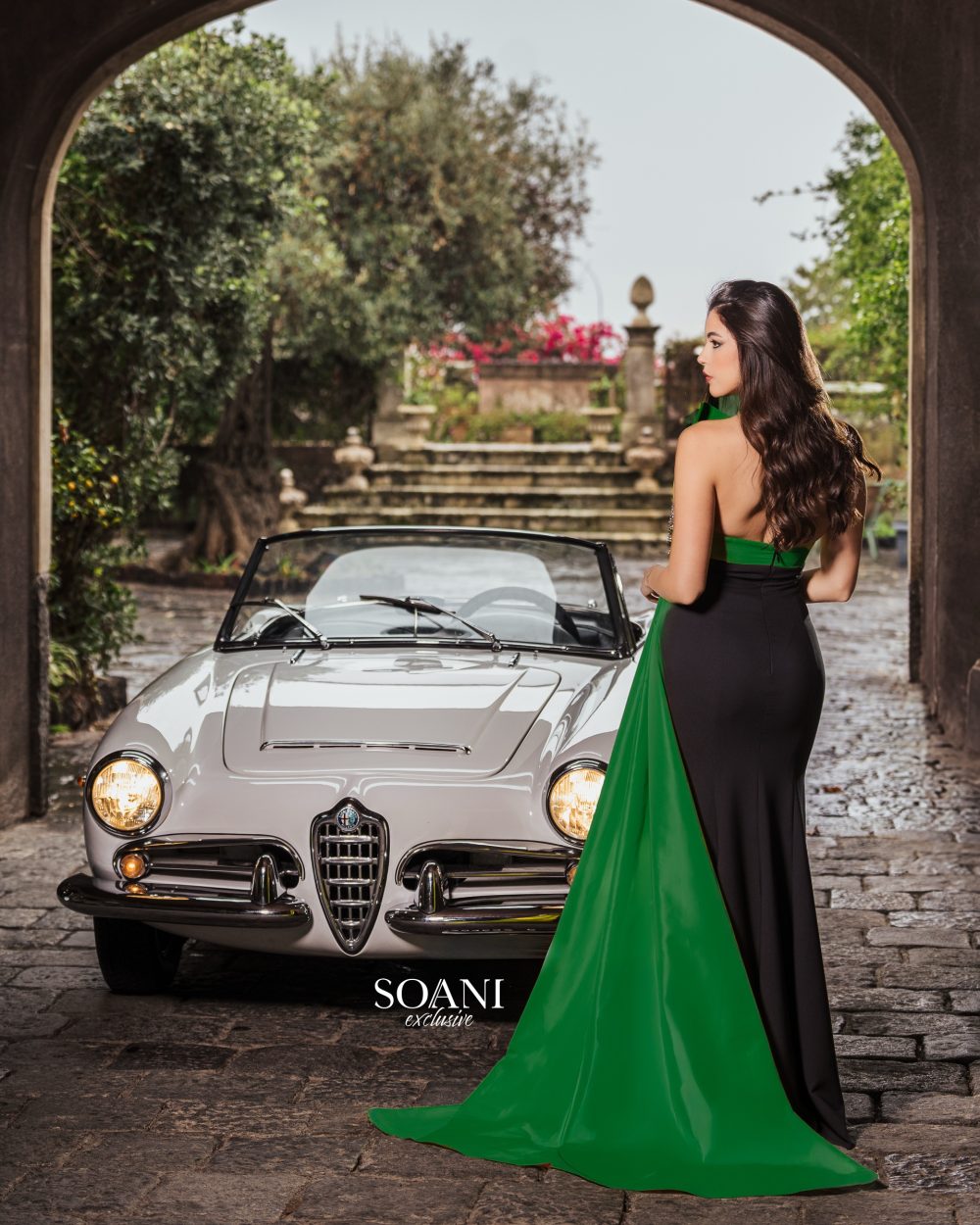 Abito Soani bicolore - 1 - Abiti da sposa, sposo e cerimonia eleganti a Palermo